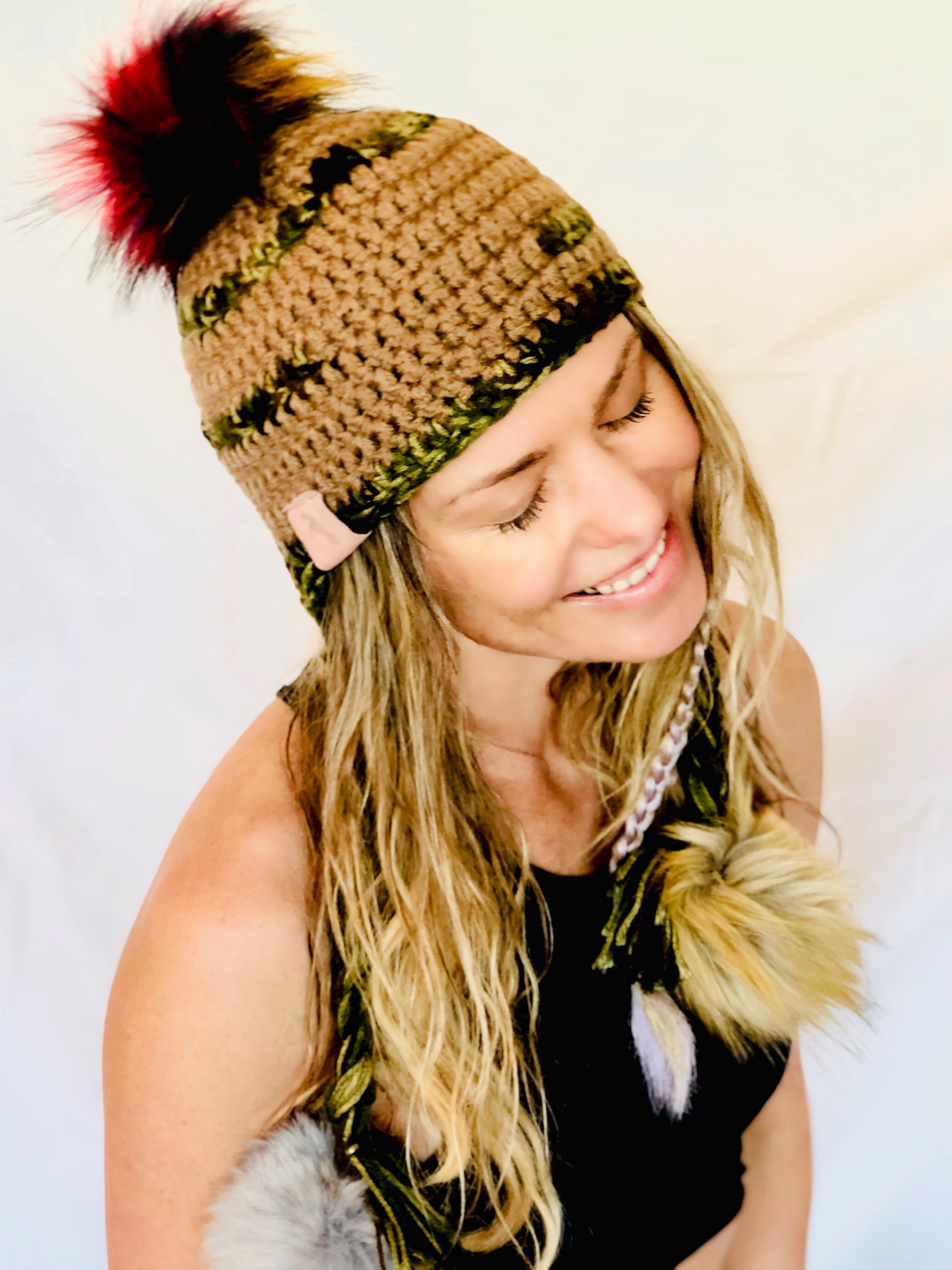 1pc Khaki Knit Hat With Embroidered Unicorn Design & Double Pom
