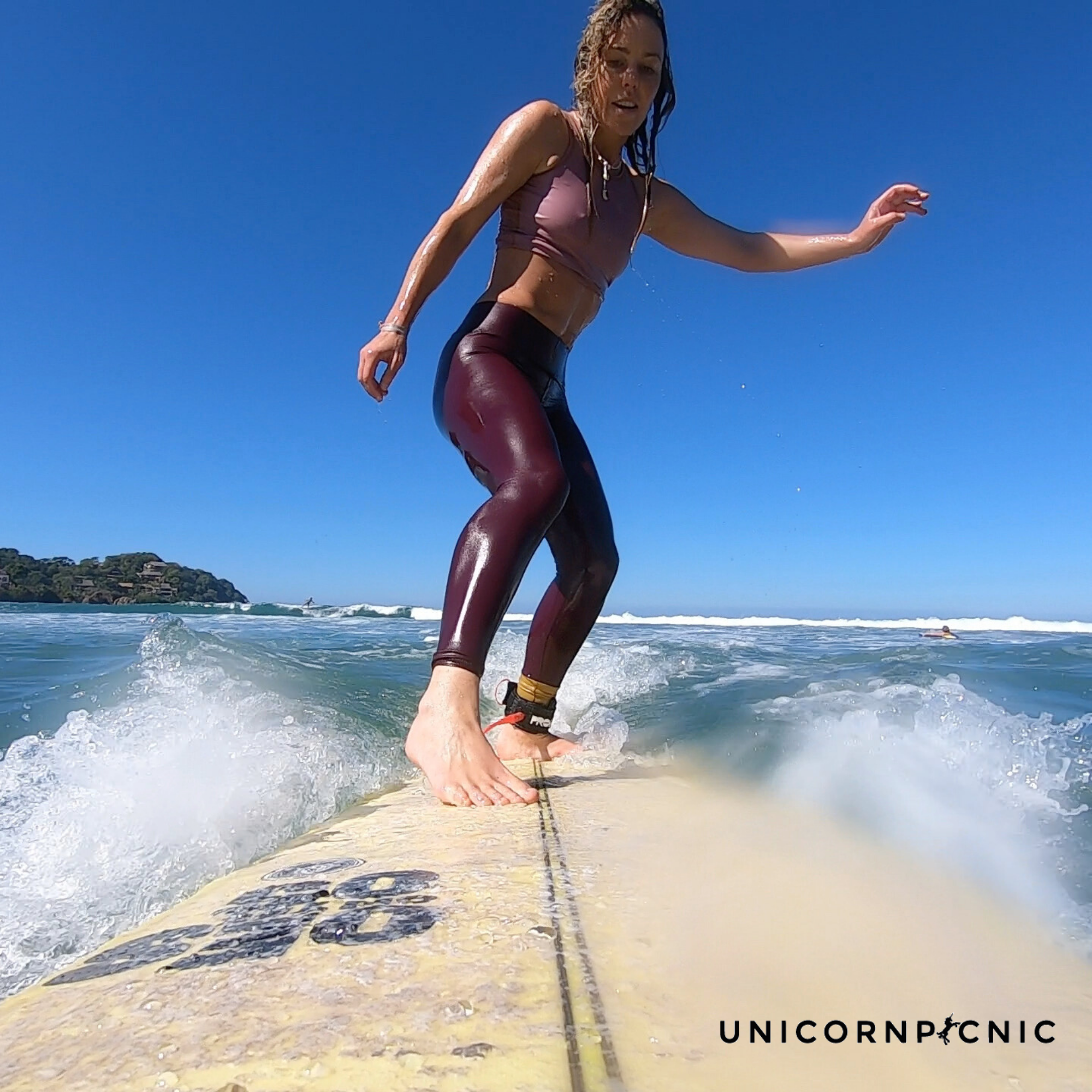 Performance Surf Leggings Lynsey Dyer Unicorn Picnic F UP